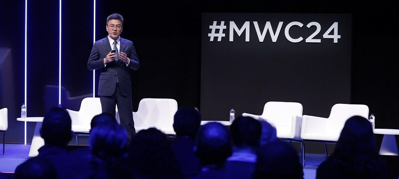 Liu Kang (Huawei) delivering a keynote speech at MWC 2024